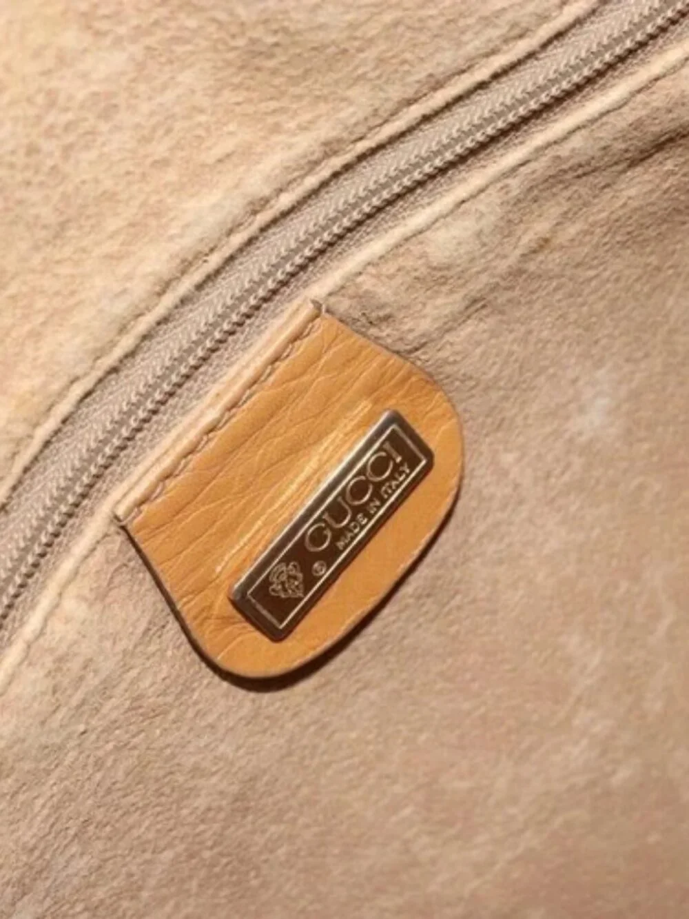 GUCCI Micro GG Supreme Shoulder Bag PVC Beige Gold 001 104 0558 Auth ka3520